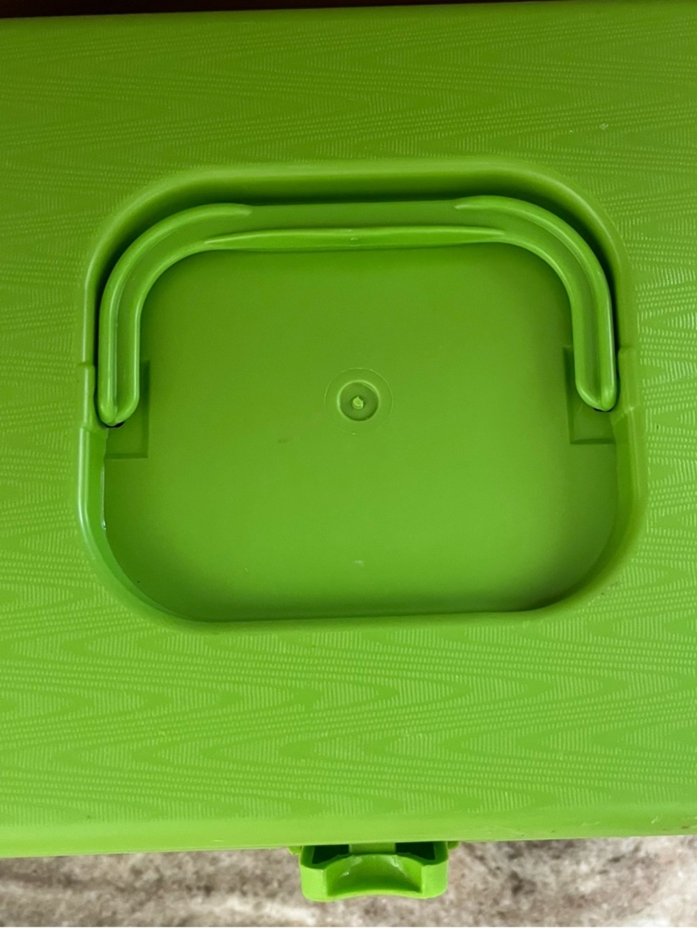 Wilson Manufacturing Corp. vintage Wil-Hold lime green plastic sewing craft case - Picture 2 of 5